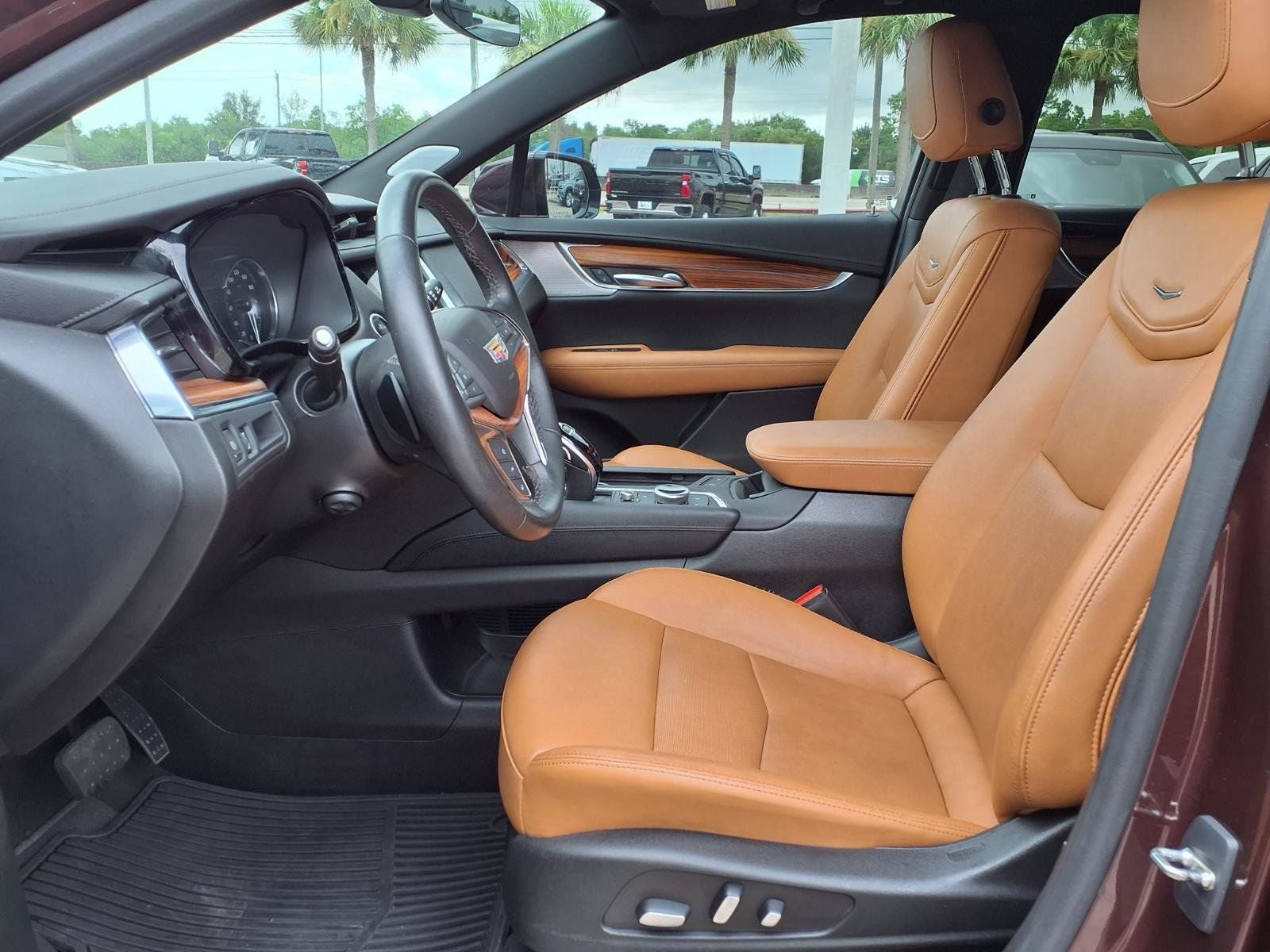 2023 Cadillac XT5 Premium Luxury
