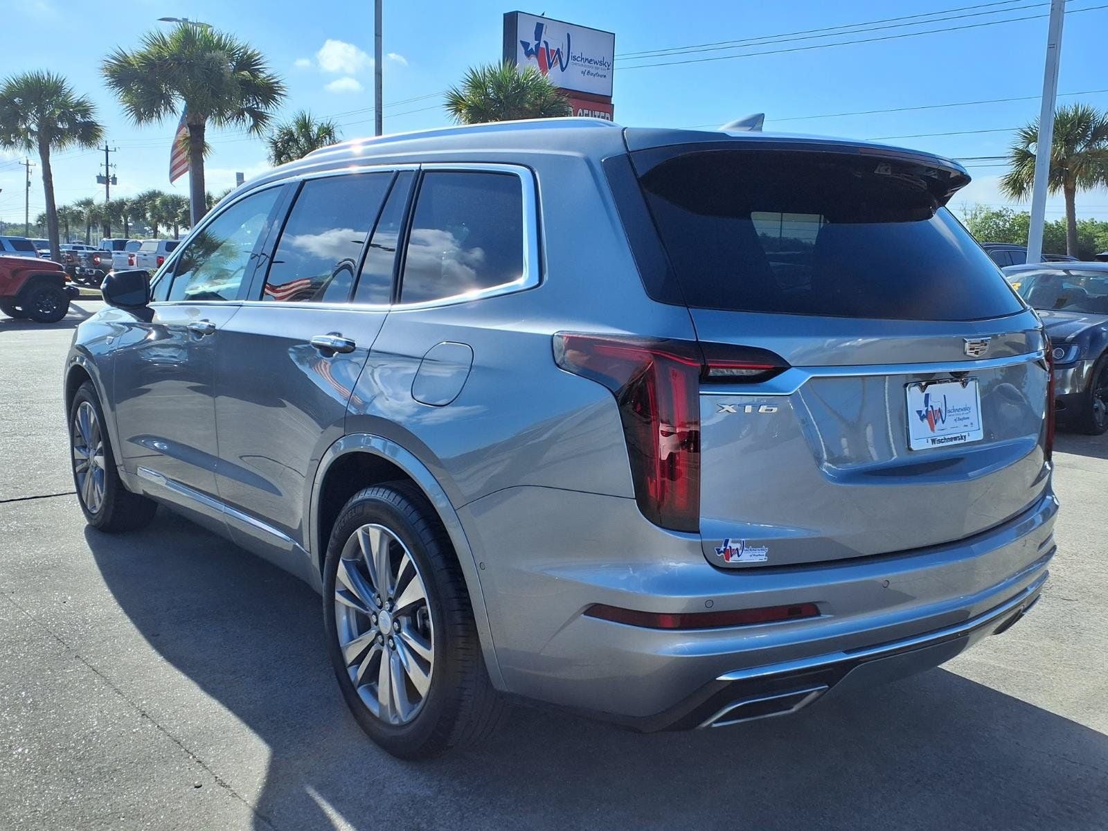 2025 Cadillac XT6 Premium Luxury