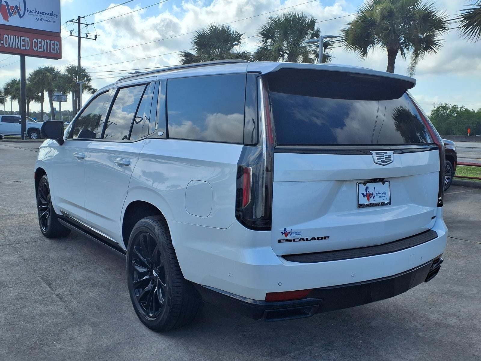 2023 Cadillac Escalade Sport