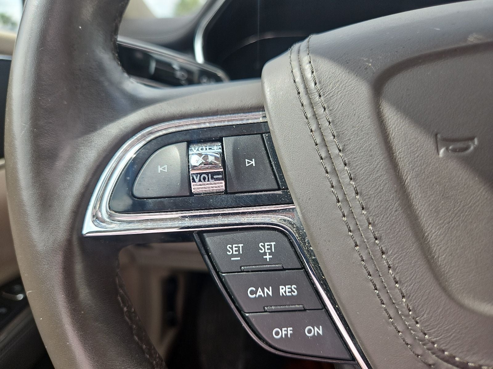 2017 Lincoln Continental Reserve