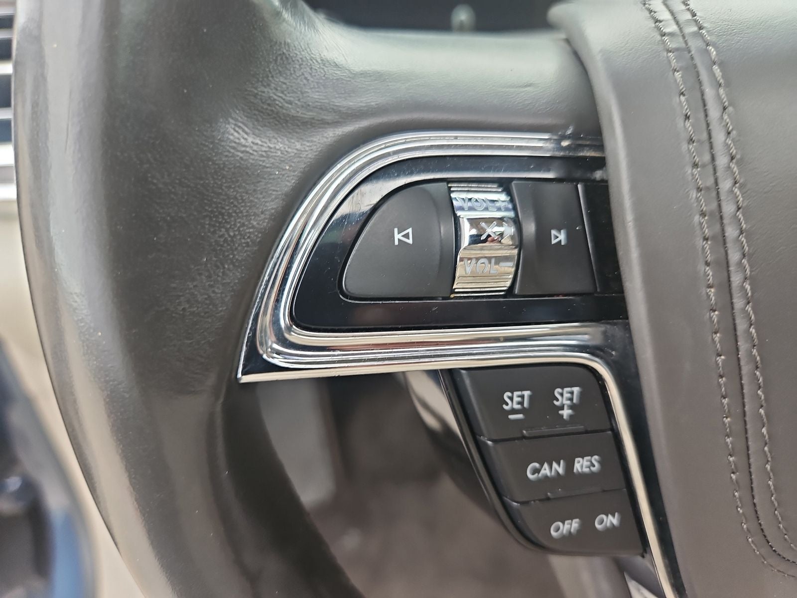 2018 Lincoln Continental Select
