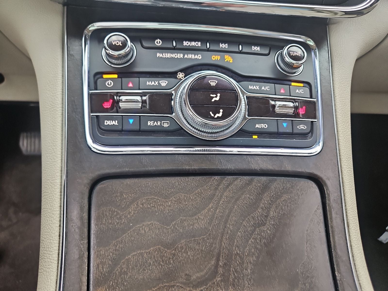 2018 Lincoln Continental Select
