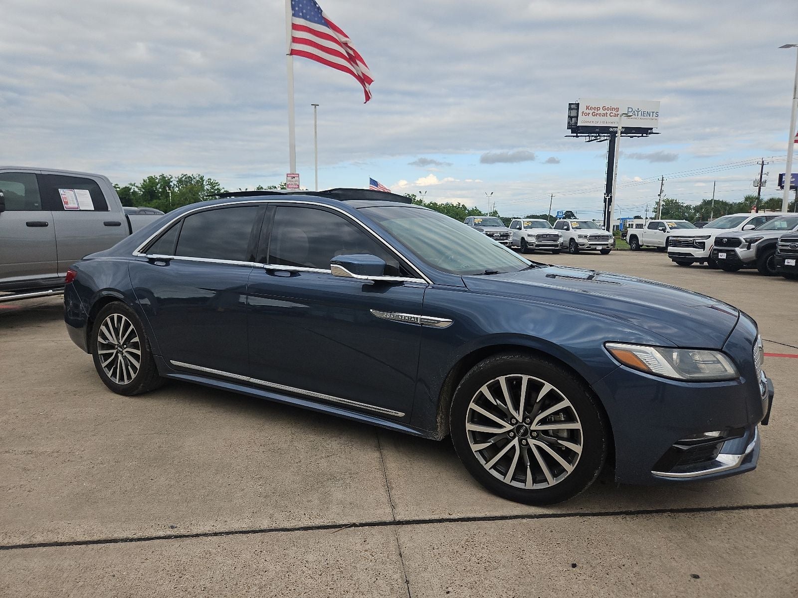 2018 Lincoln Continental Select