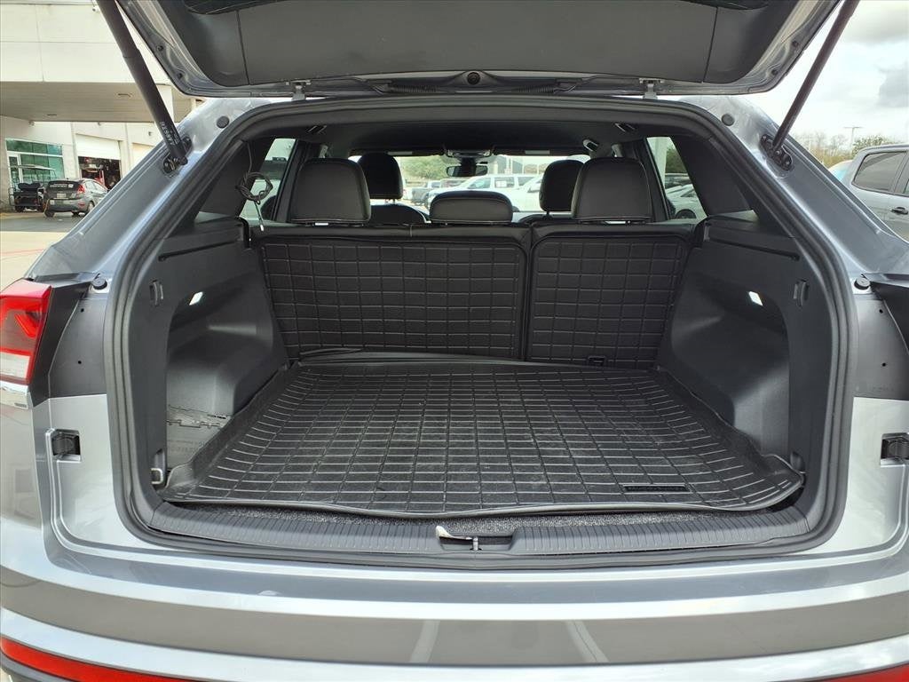 2024 Volkswagen Atlas Cross Sport 2.0T SE