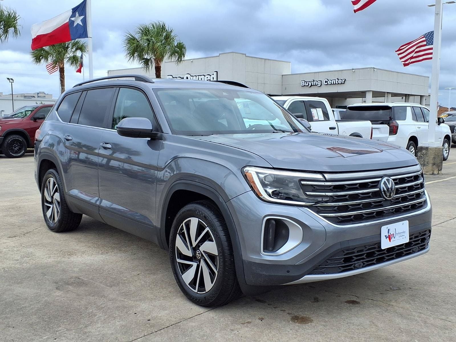 2025 Volkswagen Atlas 2.0T SE w/Technology