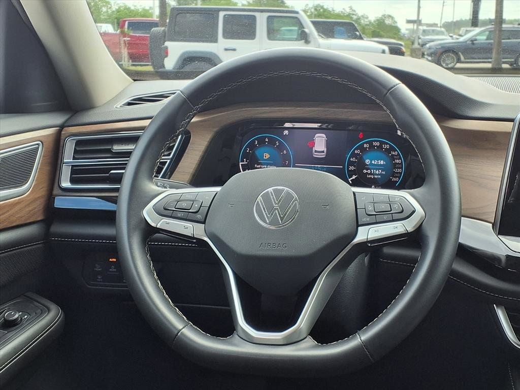 2025 Volkswagen Atlas 2.0T SE w/Technology
