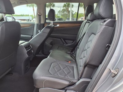 2025 Volkswagen Atlas 2.0T SE w/Technology