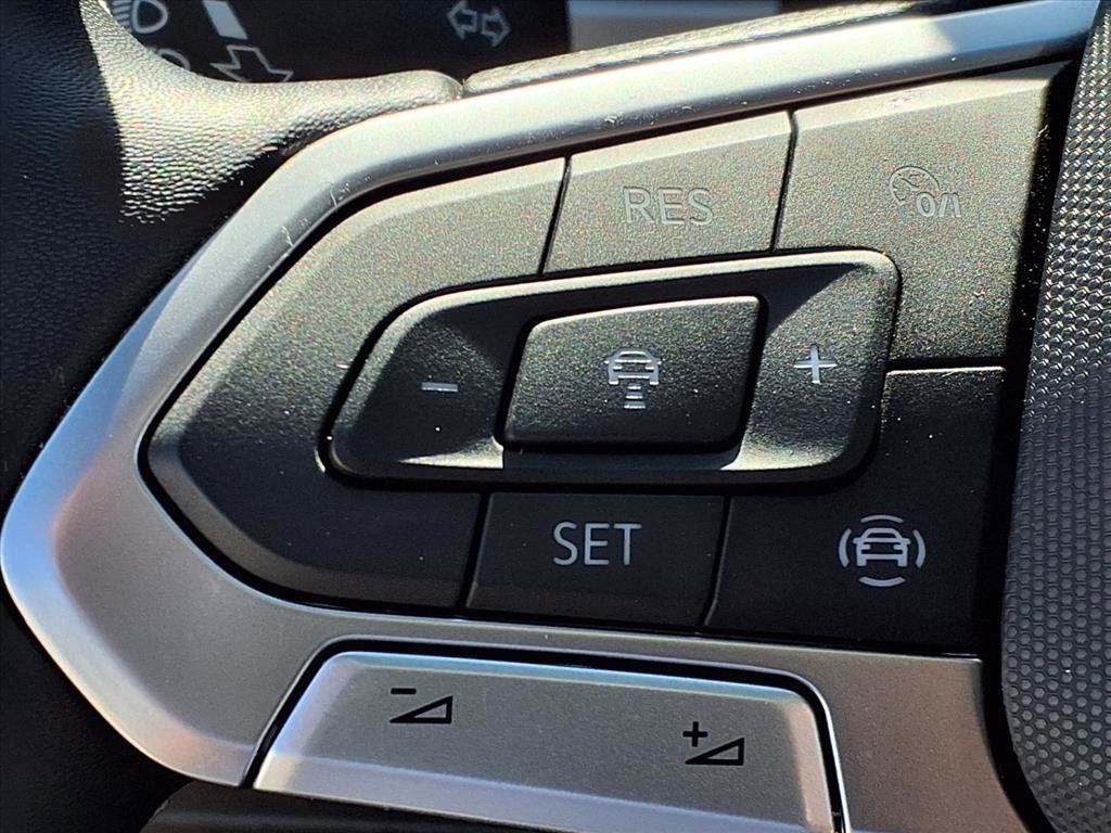 2023 Volkswagen Atlas Cross Sport 3.6L V6 SE w/Technology