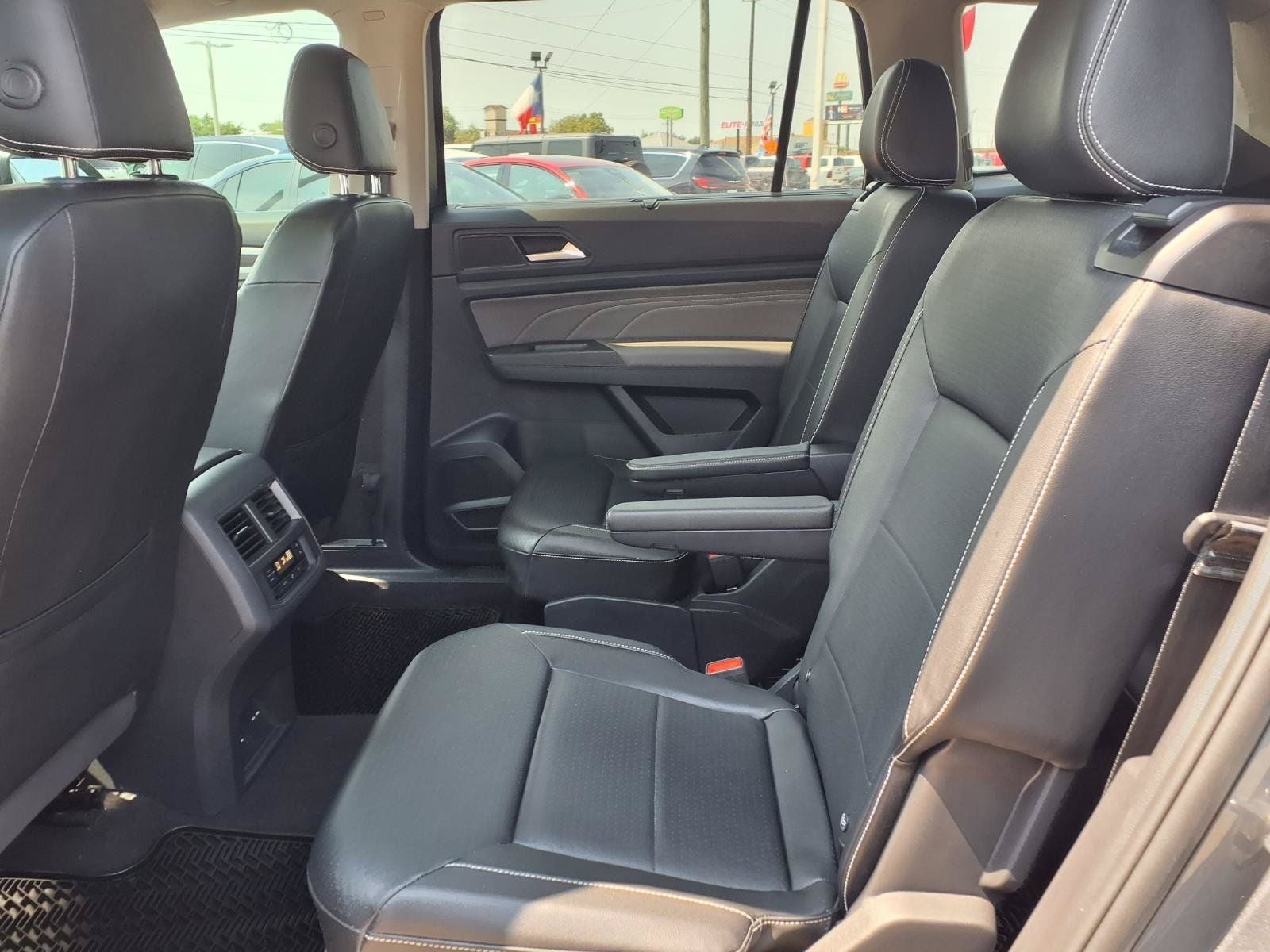 2022 Volkswagen Atlas 3.6L V6 SE w/Technology
