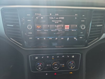 2022 Volkswagen Atlas 3.6L V6 SE w/Technology