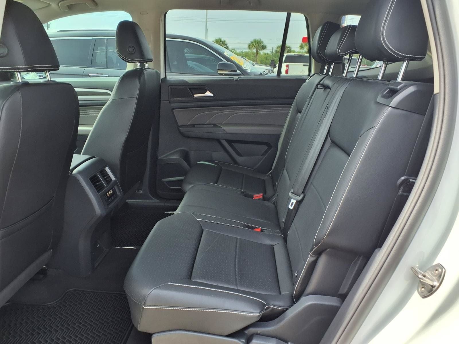 2023 Volkswagen Atlas 2.0T SE w/Technology