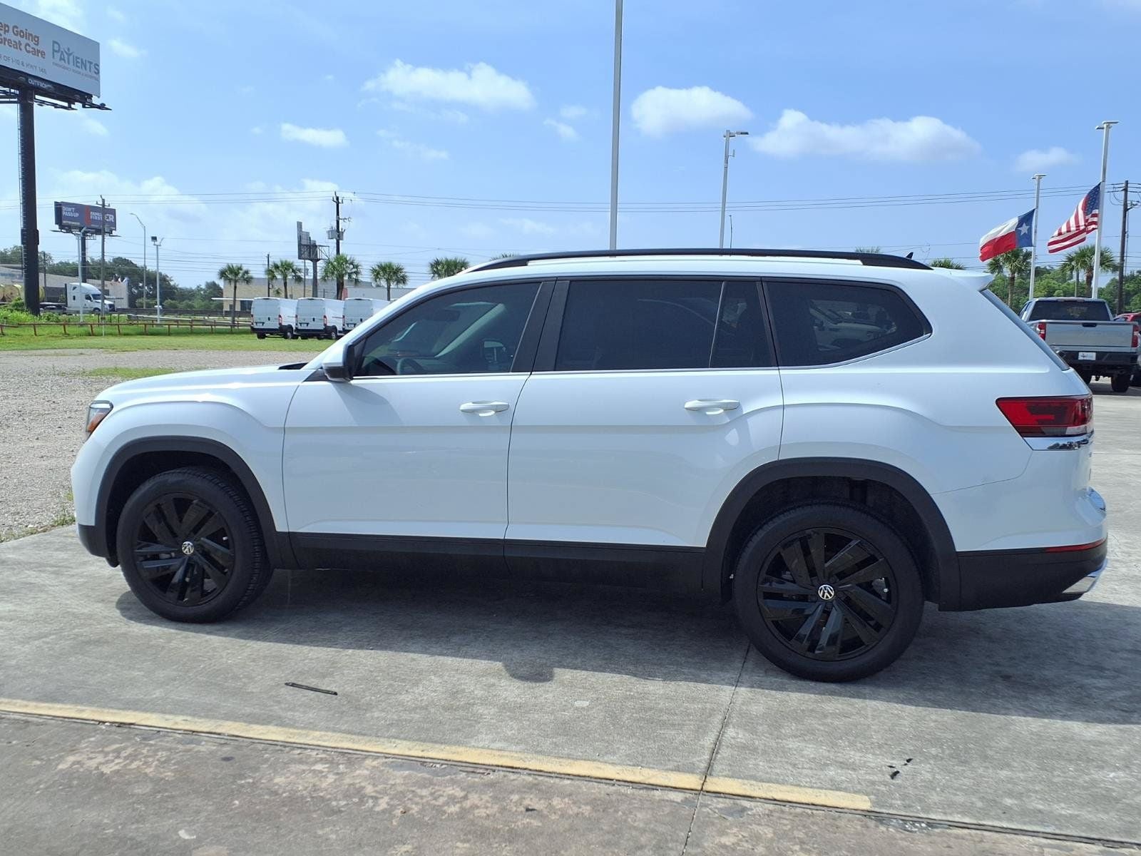 2023 Volkswagen Atlas 2.0T SE w/Technology