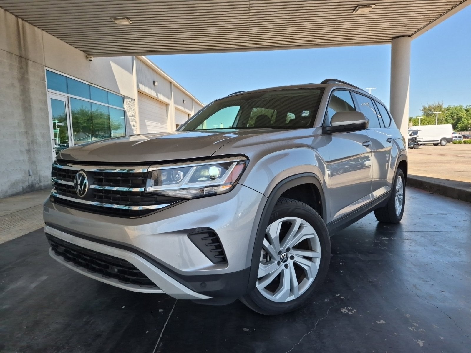2023 Volkswagen Atlas 3.6L V6 SE w/Technology