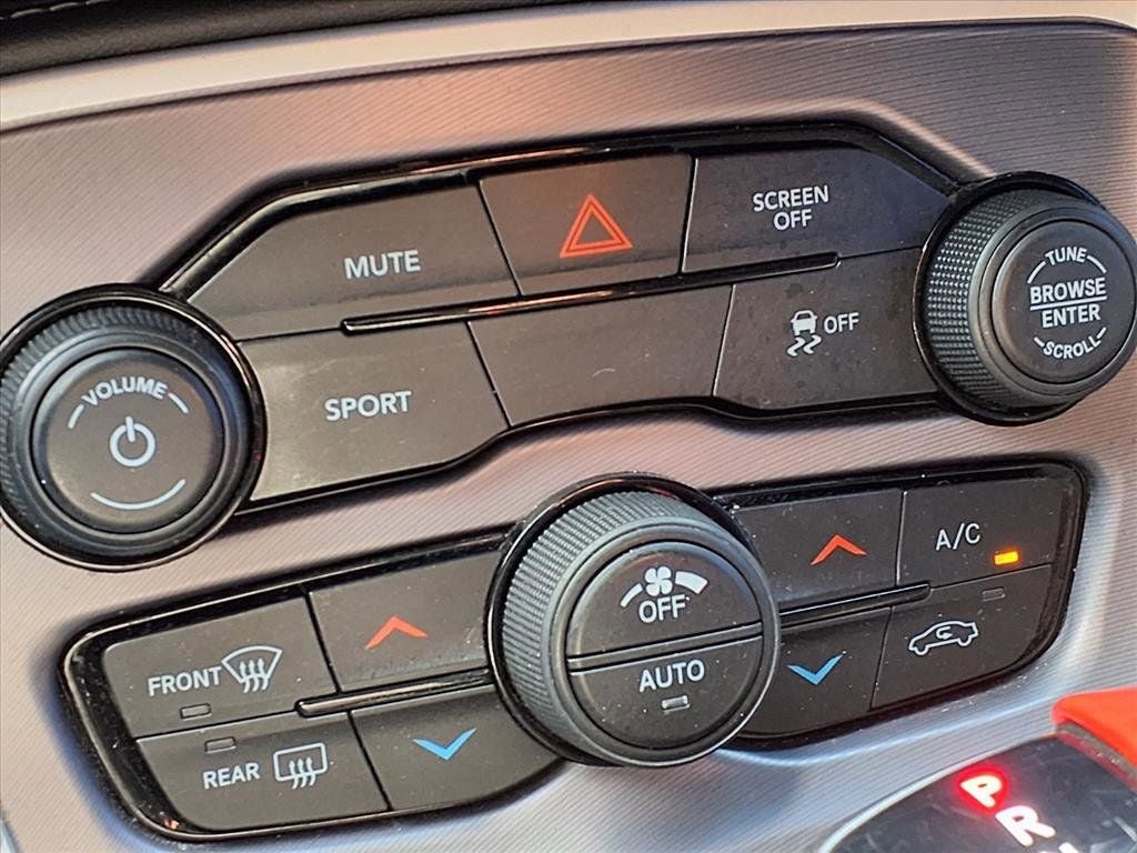 2020 Dodge Challenger SXT