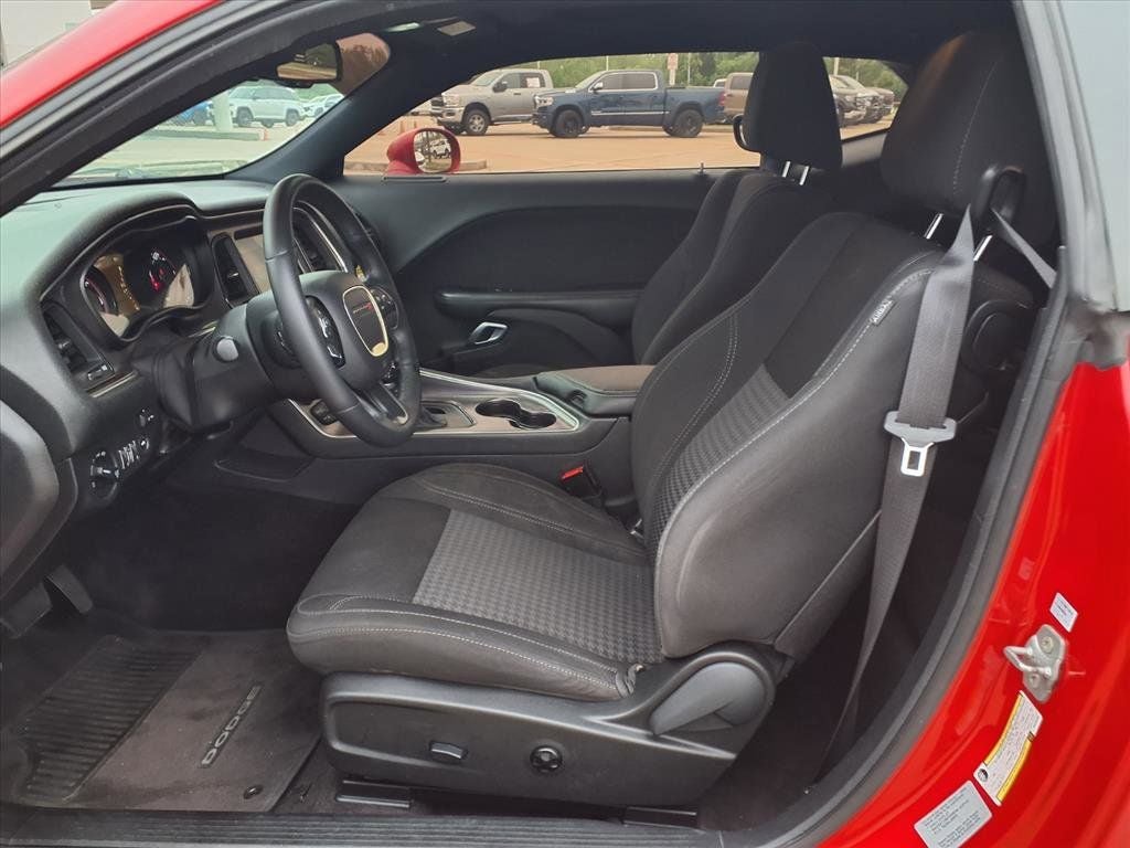 2016 Dodge Challenger SXT