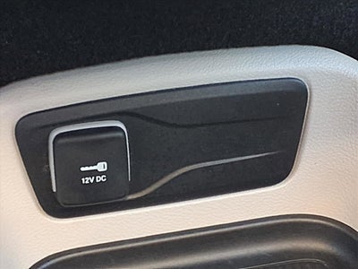 2020 Chrysler Voyager LX