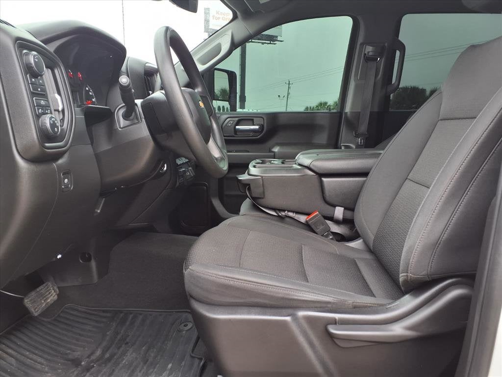 2024 Chevrolet Silverado 2500HD Custom