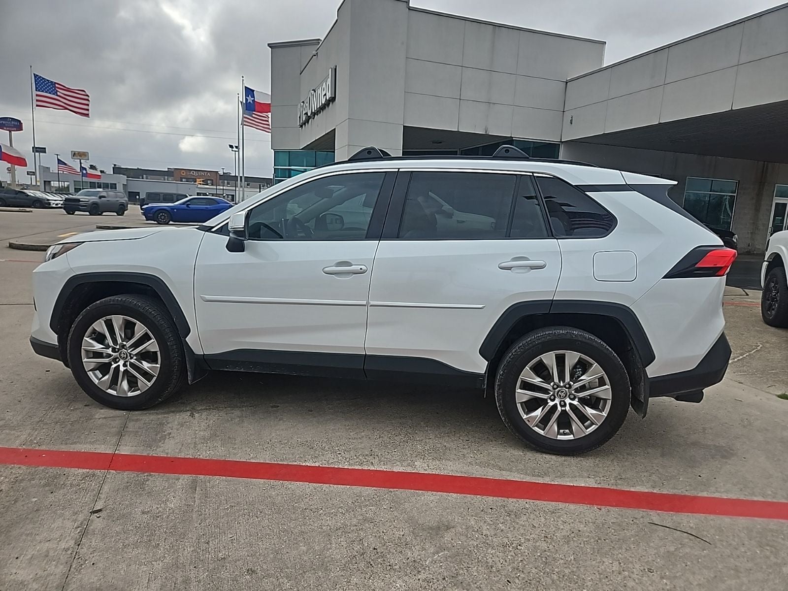 2024 Toyota RAV4 XLE Premium