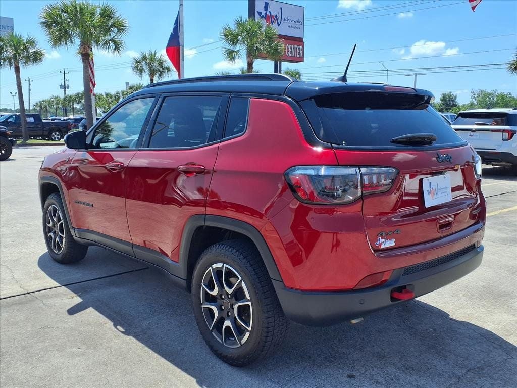 2025 Jeep Compass Trailhawk