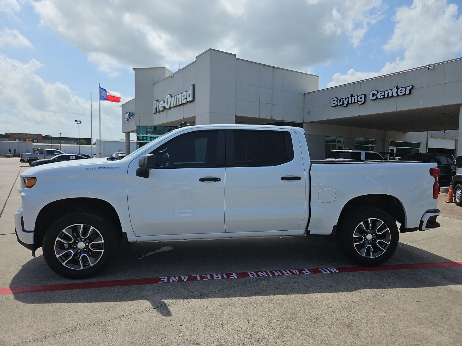 2022 Chevrolet Silverado 1500 LTD Custom