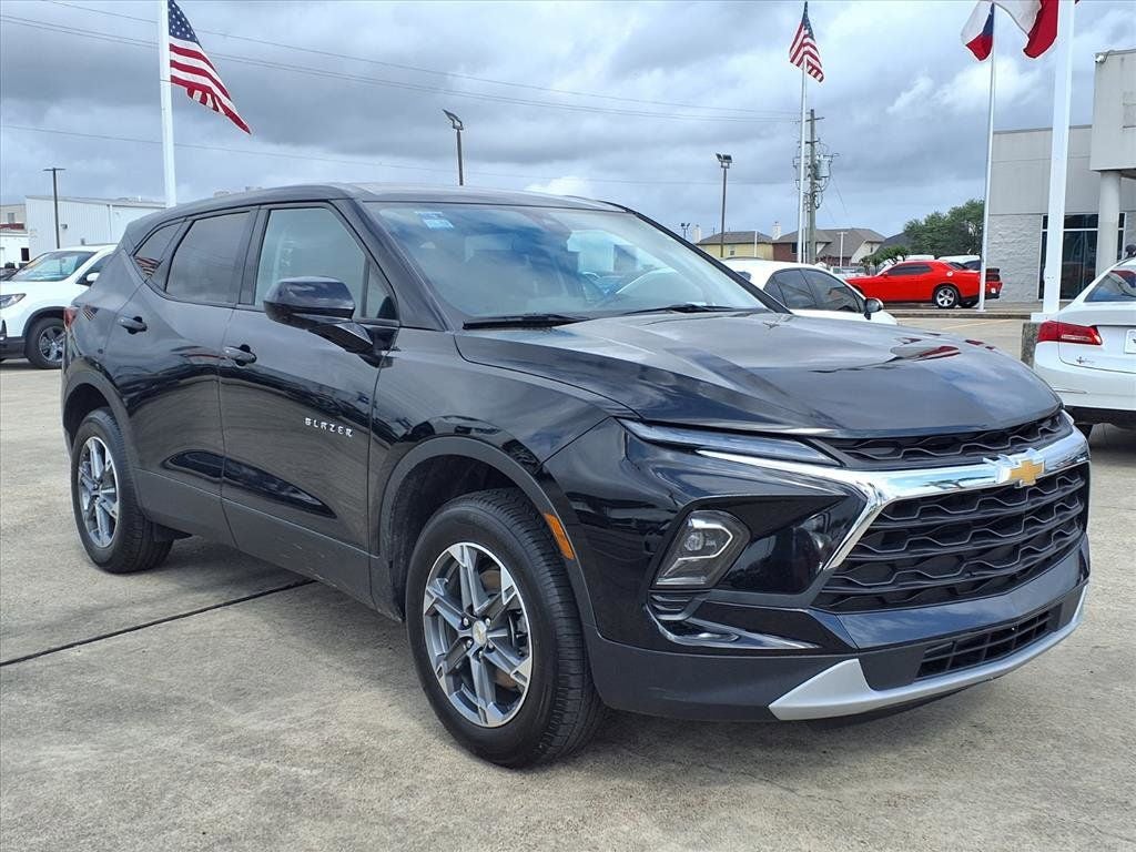 2025 Chevrolet Blazer LT