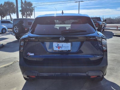 2025 Nissan Kicks SV
