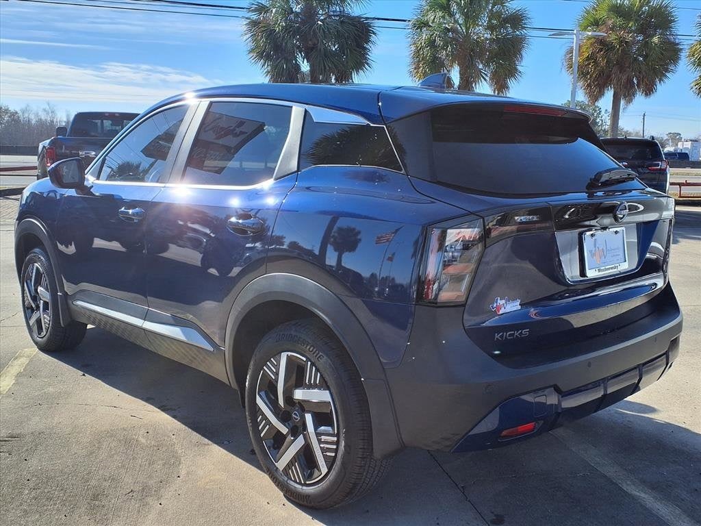2025 Nissan Kicks SV