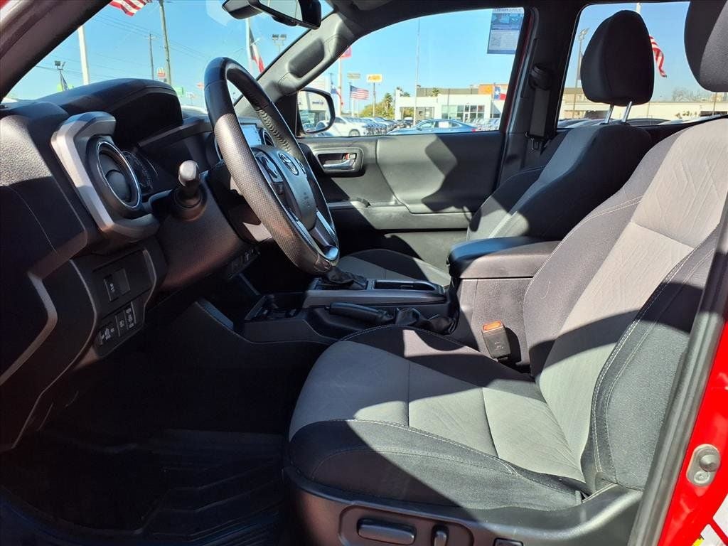 2022 Toyota Tacoma TRD Off-Road V6