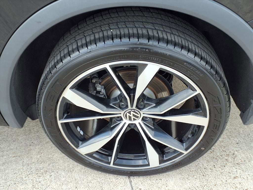 2022 Volkswagen Tiguan 2.0T SEL R-Line