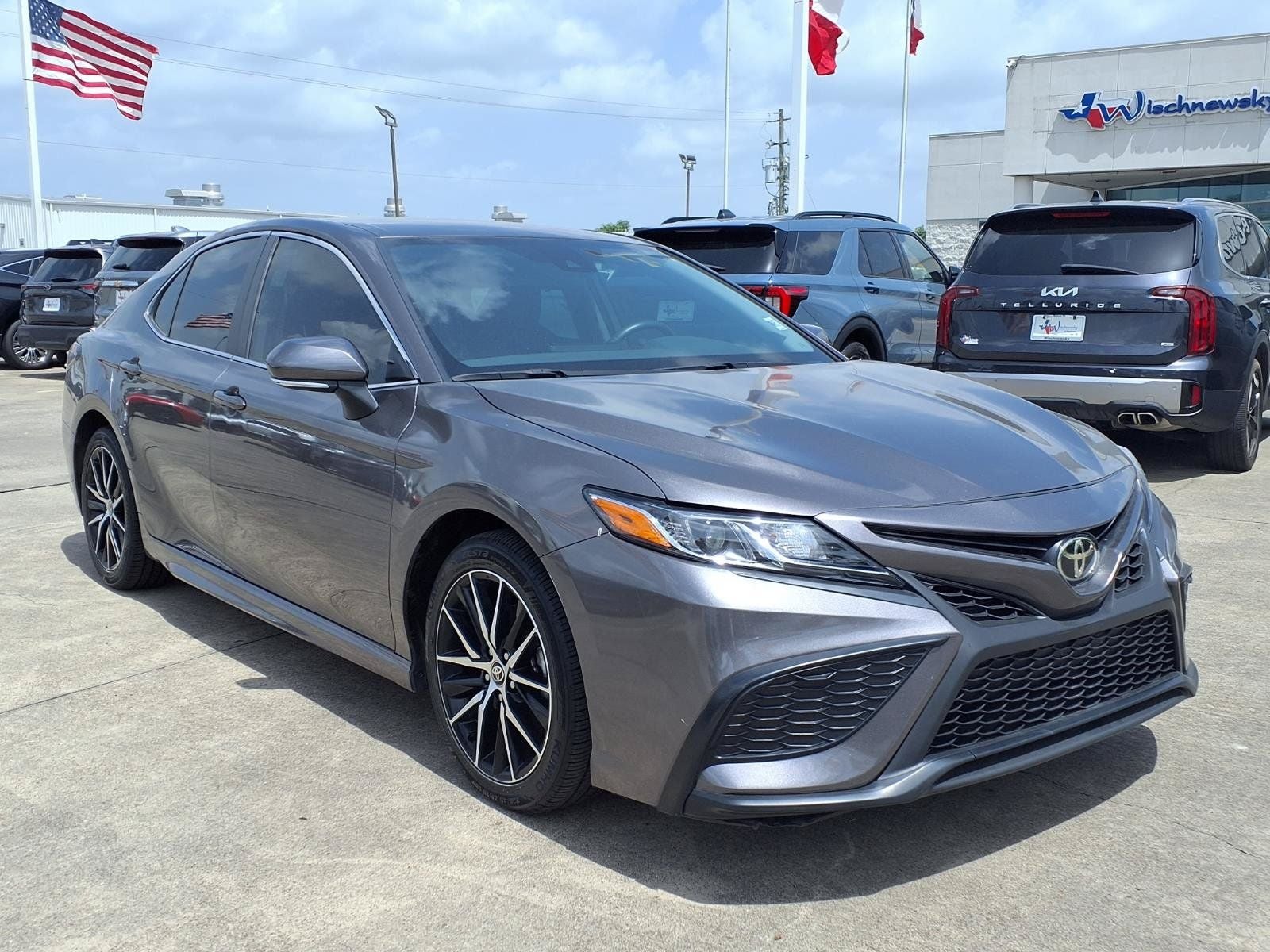 2024 Toyota Camry SE