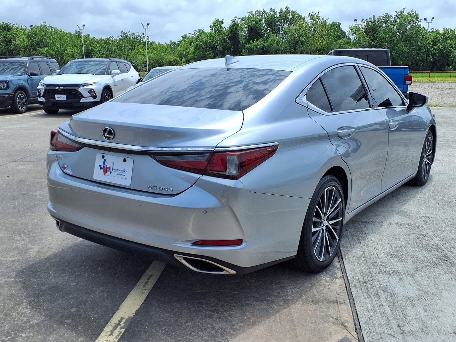 2022 Lexus ES 350