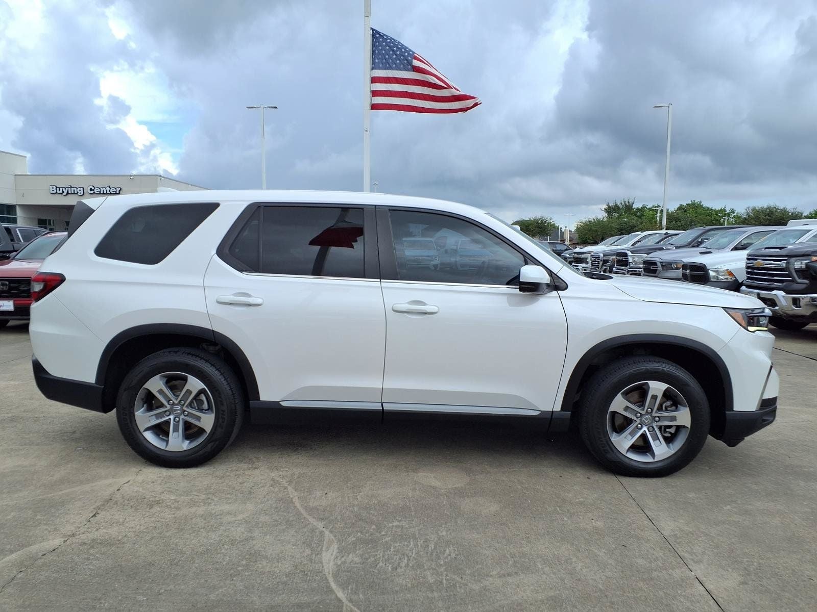 2023 Honda Pilot EX-L 8 Passenger