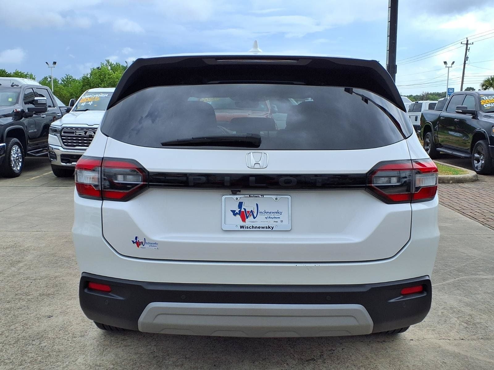 2023 Honda Pilot EX-L 8 Passenger