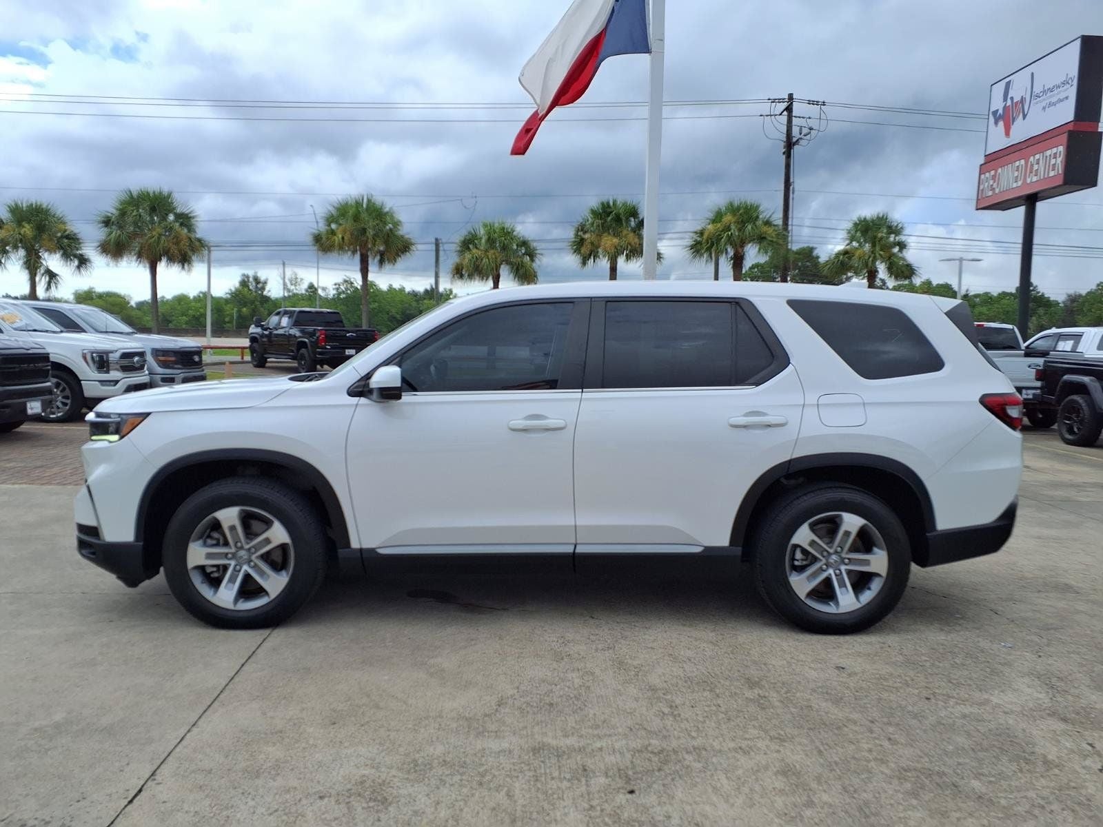 2023 Honda Pilot EX-L 8 Passenger