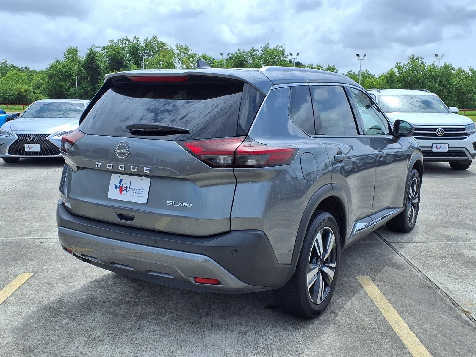 2023 Nissan Rogue SL
