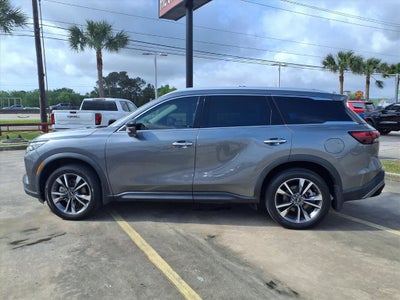 2023 INFINITI QX60 LUXE
