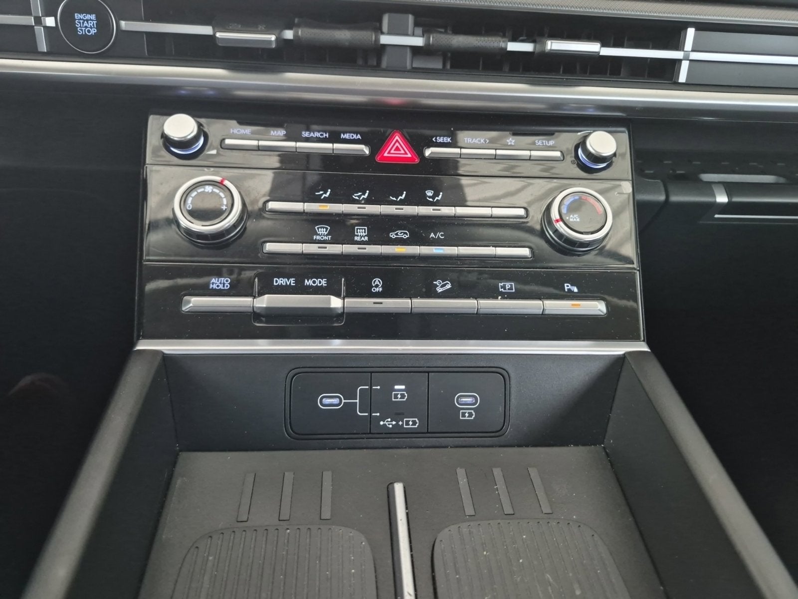 2024 Hyundai Santa Fe SE