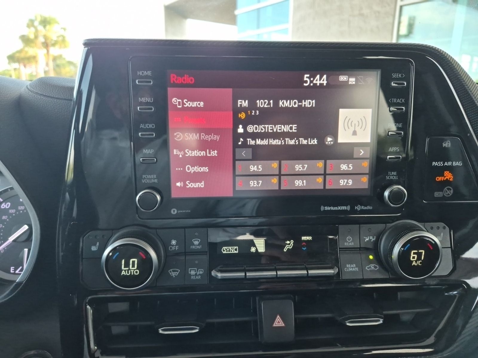 2022 Toyota Highlander XSE