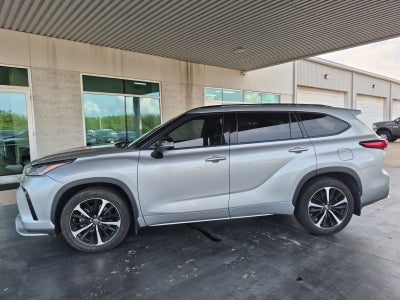 2022 Toyota Highlander XSE