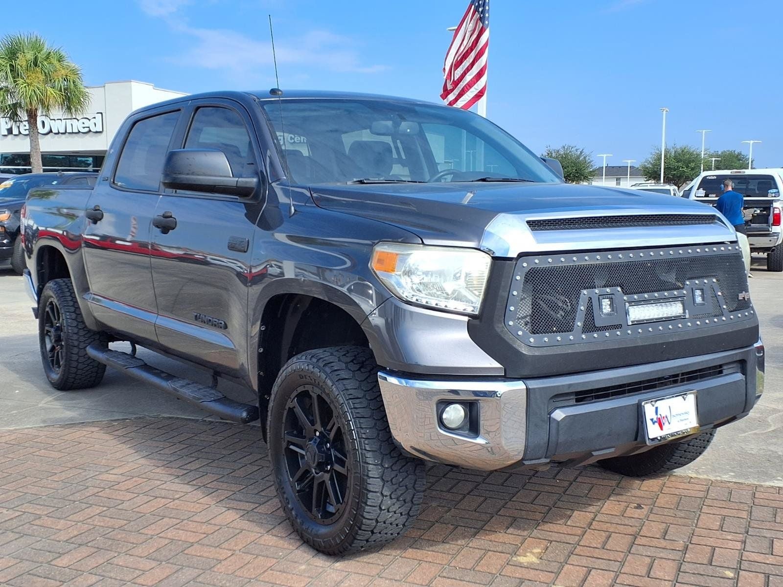 2017 Toyota Tundra SR5
