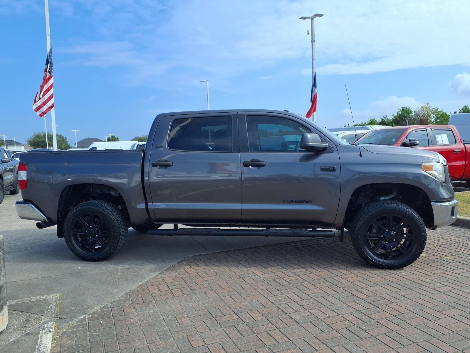 2017 Toyota Tundra SR5