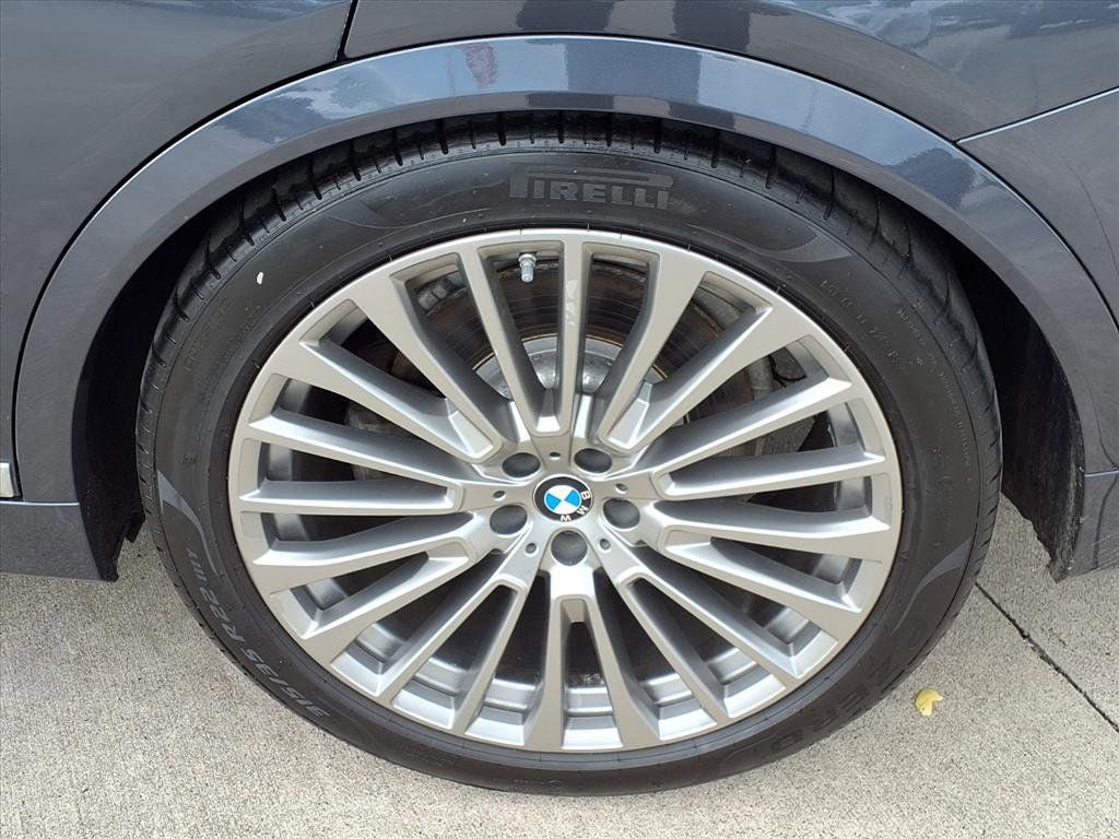 2019 BMW X7 xDrive50i