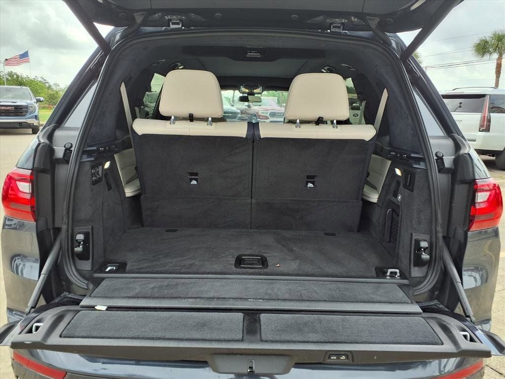 2019 BMW X7 xDrive50i