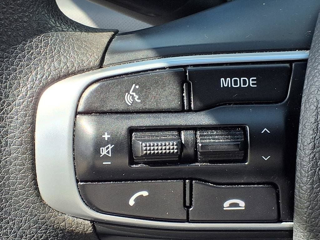 2022 Kia K5 LX