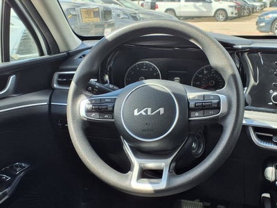 2022 Kia K5 LX