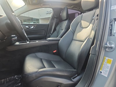 2024 Volvo S60 B5 Plus Dark Theme