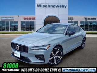 2024 Volvo S60 B5 Plus Dark Theme