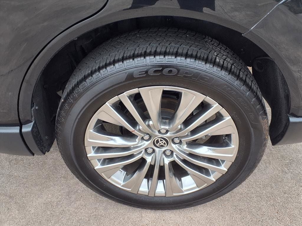 2024 Toyota Venza XLE