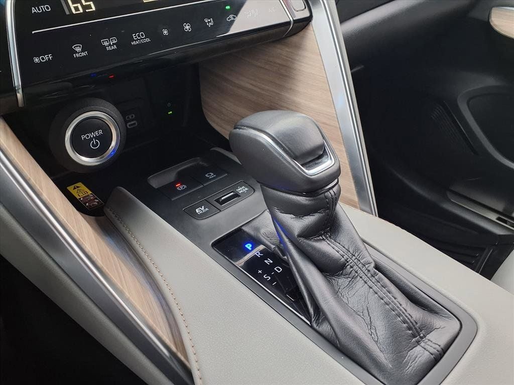 2024 Toyota Venza XLE