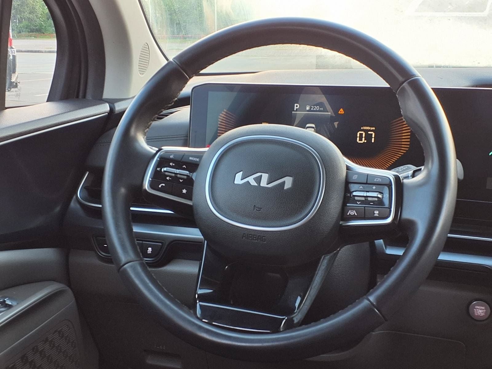 2025 Kia Carnival LXS